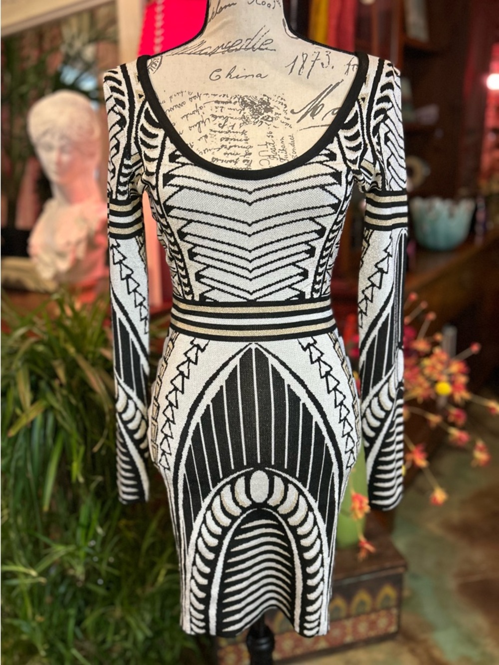 WOW Couture World of Women Black & White Geometric Knit Bodycon Dress Size M